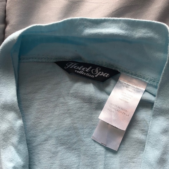 Lightweight blue robe - Picture 2 of 2